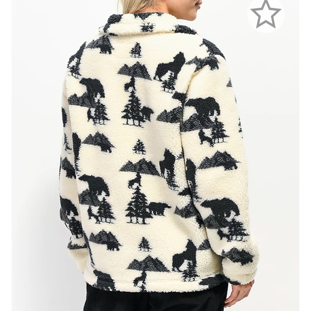 Empyre Fjord Cream Half Zip Fleece Wolves Trees
